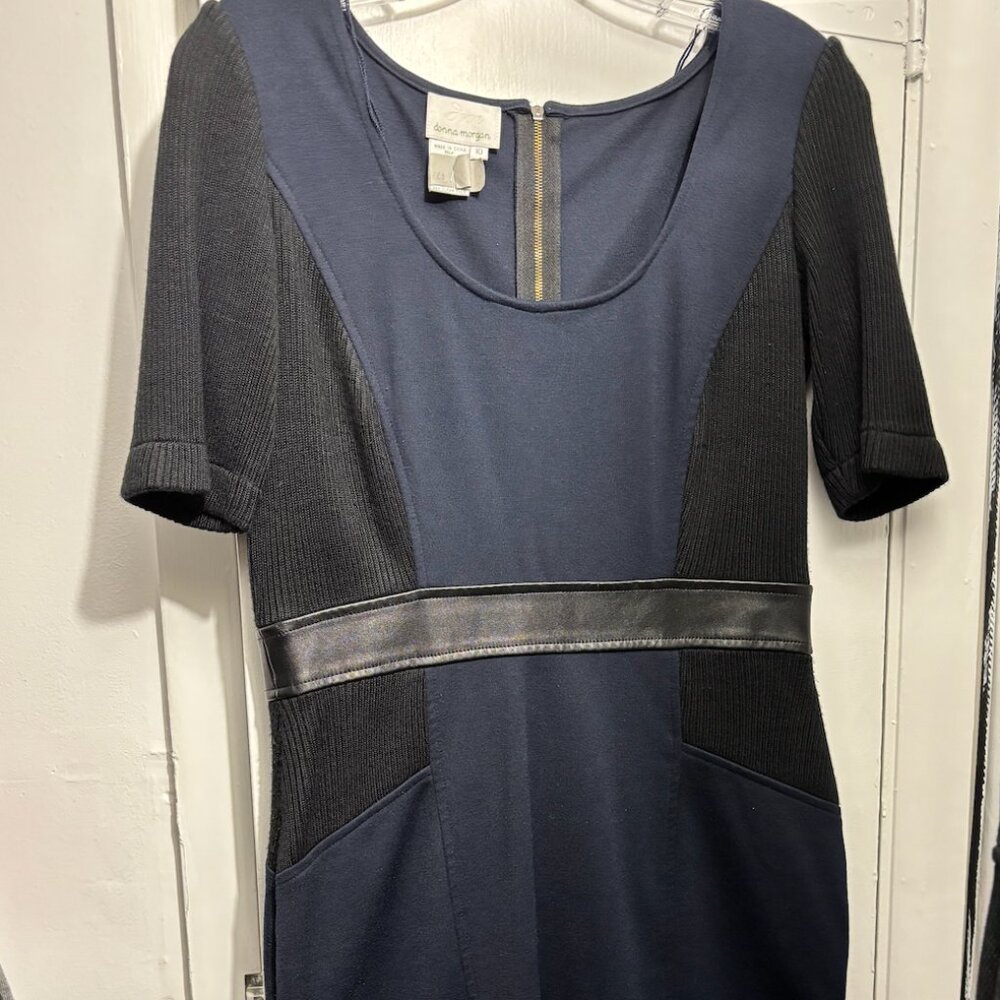 Mixed media navy and black Donna Morgan size 10 short sleeve dress